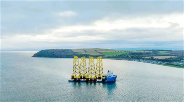 中远海运特运首个大型海上风电导管架运输项目圆满收官1.png