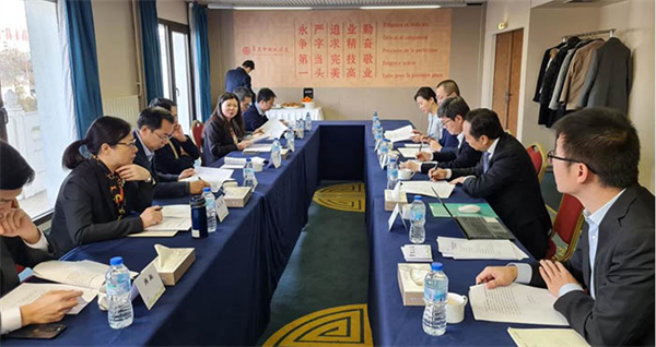 法中工商会召开第三届理事会第三次会议1.jpg