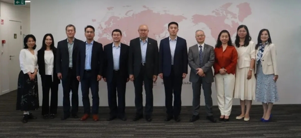 我驻欧盟使团新任公使索鹏首访商会6_副本.jpg