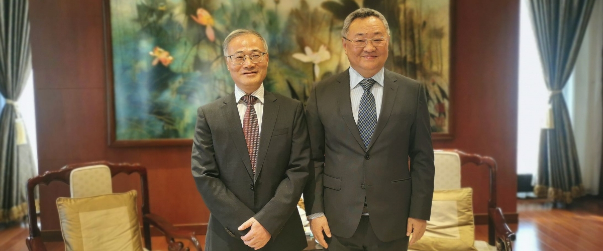 傅聪大使会见欧盟中国商会秘书处一行